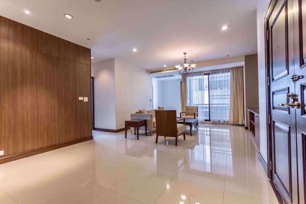 รูปภาพ 2 bed Condo in Charoenjai Place Khlong Tan Nuea Sub District P002873