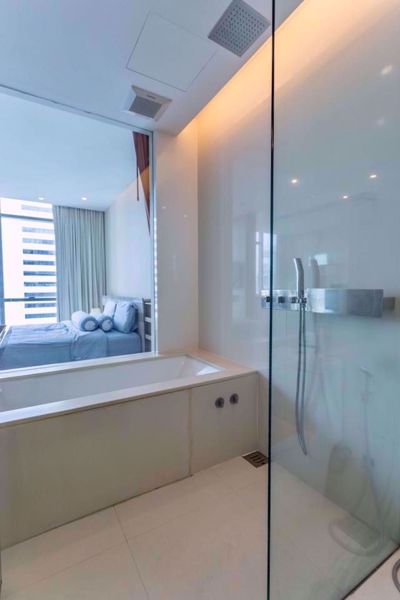 รูปภาพ 1 bed Condo in The Room Sukhumvit 21 Khlong Toei Nuea Sub District C003493