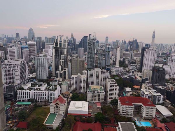 รูปภาพ 2 ห้องนอน Condo ในโครงการ The ESSE Asoke Khlong Toei Nuea Sub District C004120