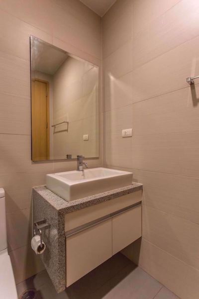 Picture of 3 bed Condo in Millennium Residence Khlongtoei District C004119