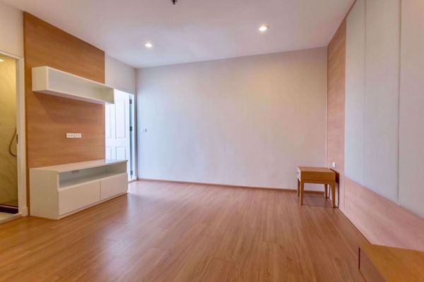 รูปภาพ 3 bed Duplex in Charoenjai Place Khlong Tan Nuea Sub District D004158