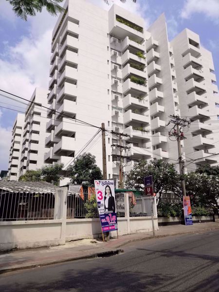 รูปภาพ Esmeralda Apartments