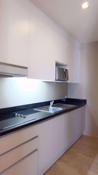 Picture of 3 bed Condo in Noble Remix Khlongtan Sub District C004247