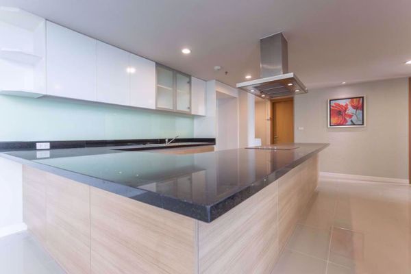 Picture of 4 bed Penthouse in Circle Condominium Makkasan Sub District P004315