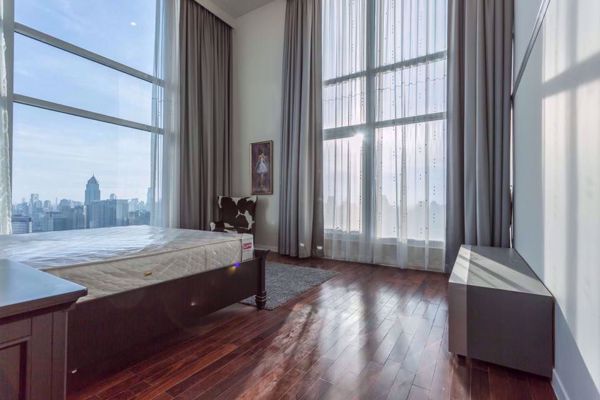 Picture of 4 bed Penthouse in Circle Condominium Makkasan Sub District P004315