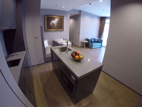 Picture of 2 bed Condo in The Diplomat Sathorn Silom Sub District C005084