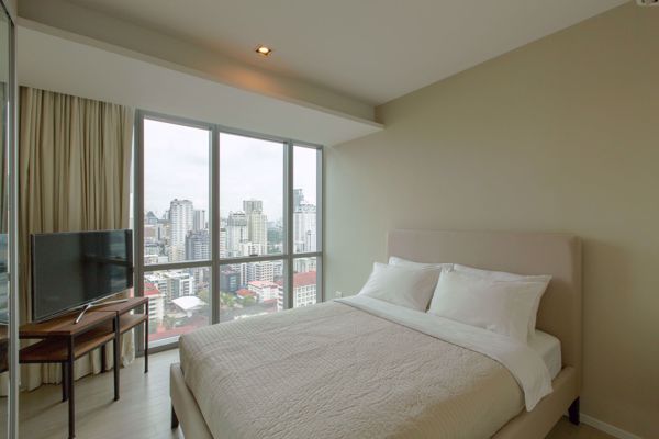 รูปภาพ 2 bed Condo in The Room Sukhumvit 21 Watthana District C005138