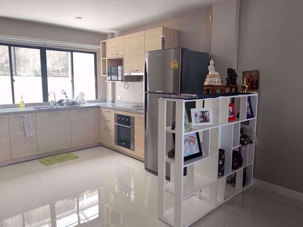 รูปภาพ 3 bed House in Bless Town Sukhumvit 50  Khlongtoei District H005196