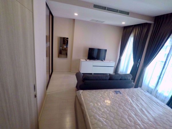 Picture of 1 bed Condo in Noble Ploenchit Lumphini Sub District C0005557