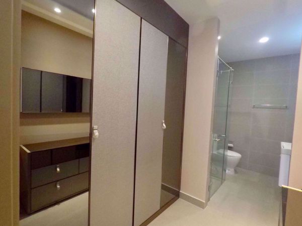 Picture of 1 bed Condo in Noble Ploenchit Lumphini Sub District C0005557