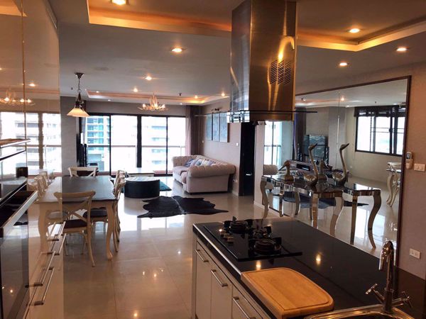 รูปภาพ 2 bed Condo in Baan Prompong Khlong Tan Nuea Sub District C05609