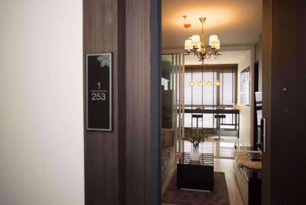 รูปภาพ 1 bed Condo in Rhythm Sukhumvit 44 Khlongtoei District C05628