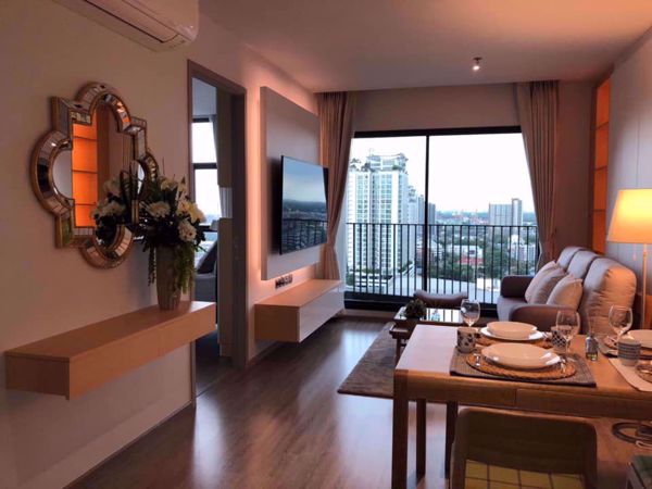 รูปภาพ 2 bed Condo in RHYTHM Ekkamai Watthana District C05657