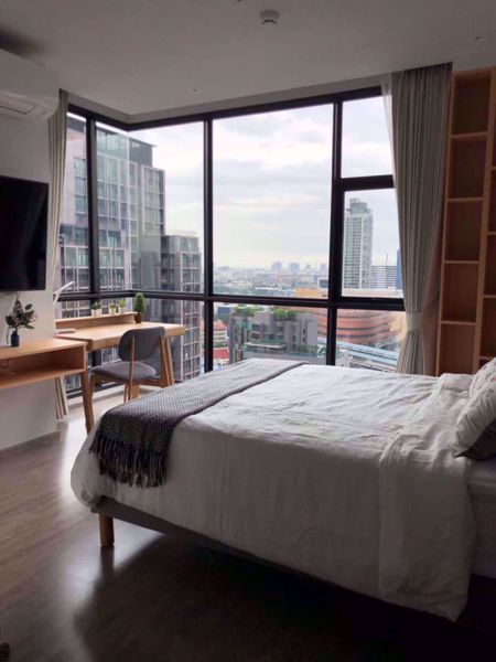 รูปภาพ 2 bed Condo in RHYTHM Ekkamai Watthana District C05657