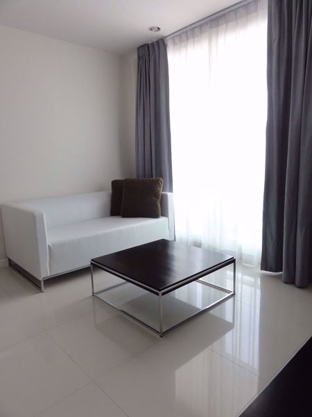 Picture of 1 bed Condo in The Surawong Bang Rak District C05700