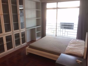 Picture of 3 bed Condo in S.L.D. Condo Bang Rak District C05708