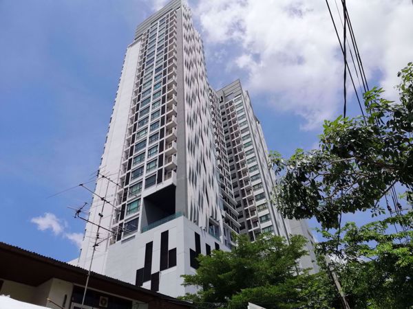 Picture of Fuse Sathorn-Taksin