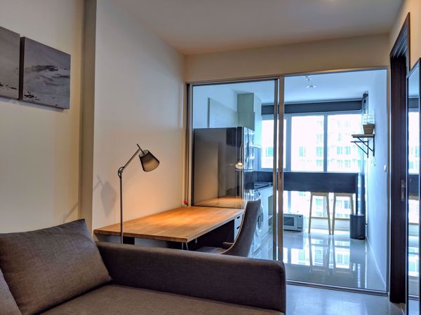 รูปภาพ 1 bed Condo in Rhythm Sathorn - Narathiwas Thungmahamek Sub District C05783