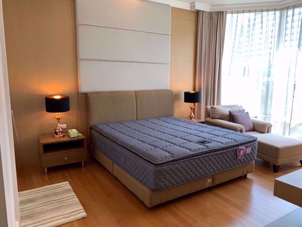 Picture of 3 bed Condo in Royce Private Residences Khlong Toei Nuea Sub District C05802