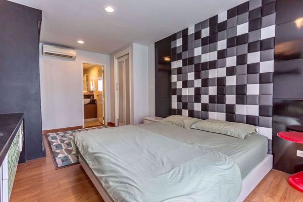 Picture of 1 bed Condo in Centric Scene Aree 2 Samsennai Sub District C05813