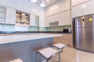 Picture of 3 bed Condo in Circle Condominium Makkasan Sub District C05846