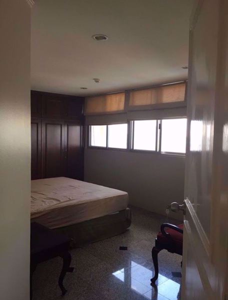 Picture of 4 bed Condo in Tai Ping Towers Watthana District C05901