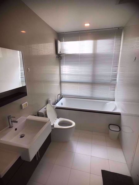 Picture of 3 bed Condo in The Bloom Sukhumvit 71 Watthana District C05984