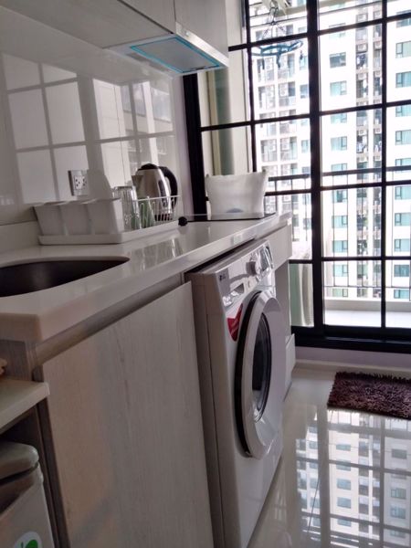 Picture of 1 bed Condo in Life Asoke Huai Khwang District C05989