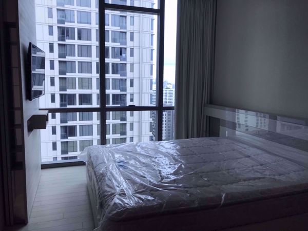 รูปภาพ 1 bed Condo in The Room Sukhumvit 21 Watthana District C06005