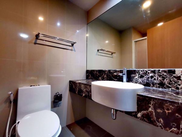 รูปภาพ 1 bed Condo in Le Cote Sukhumvit 14 Khlongtoei Sub District C06009