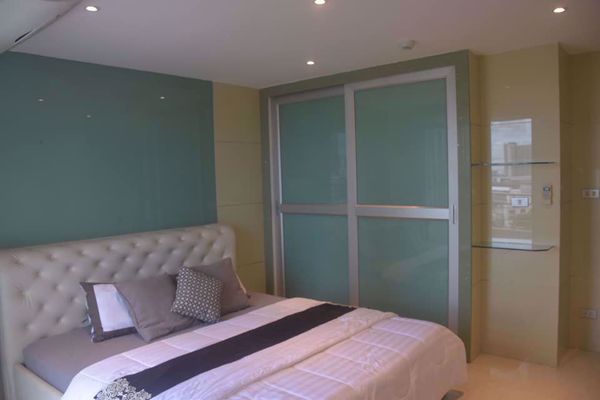 รูปภาพ 2 bed Condo in Supalai Place Condominium Watthana District C06042