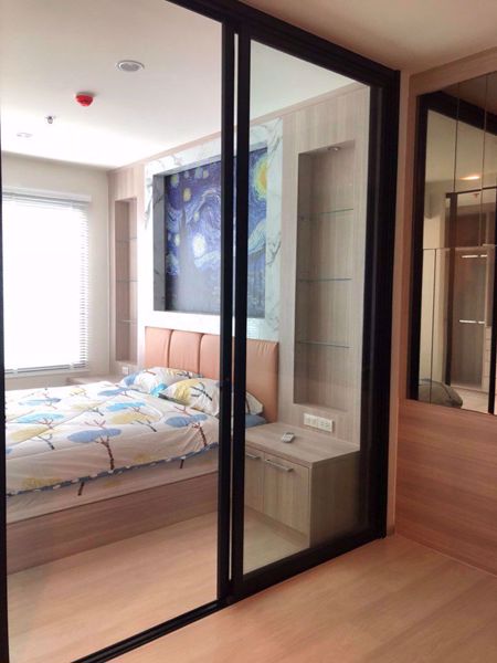 Picture of 1 bed Condo in Life Asoke Huai Khwang District C06049