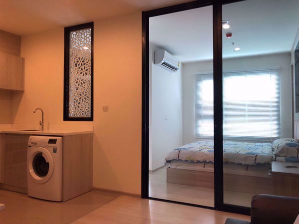 Picture of 1 bed Condo in Life Asoke Huai Khwang District C06049