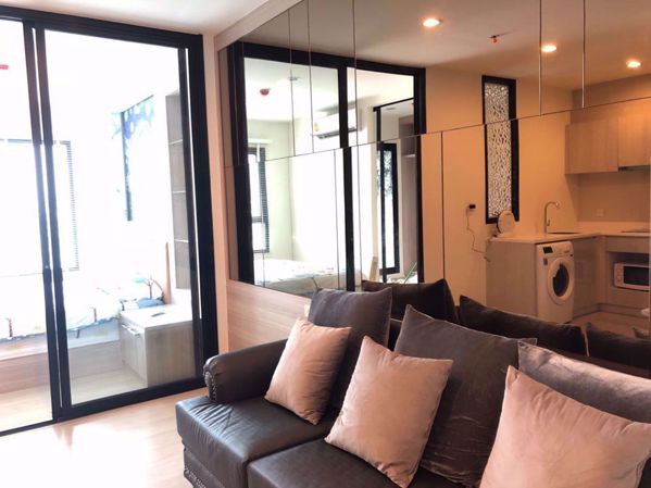 Picture of 1 bed Condo in Life Asoke Huai Khwang District C06049