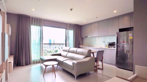 รูปภาพ 2 bed Condo in Rhythm Sukhumvit 36-38 Phra Khanong Sub District C06088