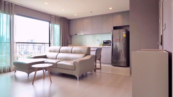 รูปภาพ 2 bed Condo in Rhythm Sukhumvit 36-38 Phra Khanong Sub District C06088