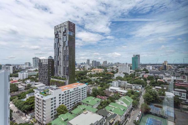 Picture of 2 bed Condo in Rhythm Sukhumvit 36-38 Phra Khanong Sub District C06093