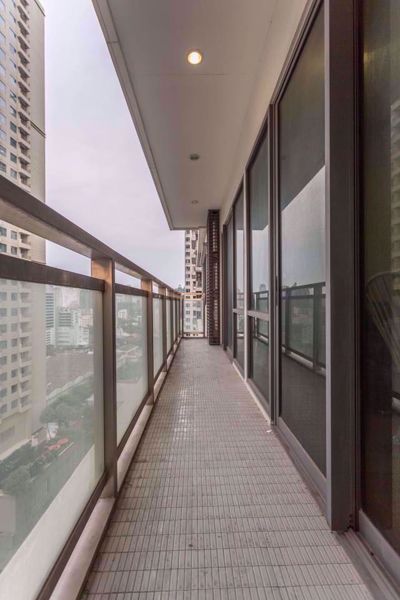 Picture of 2 bed Condo in Bright Sukhumvit 24 Khlongtan Sub District C06107