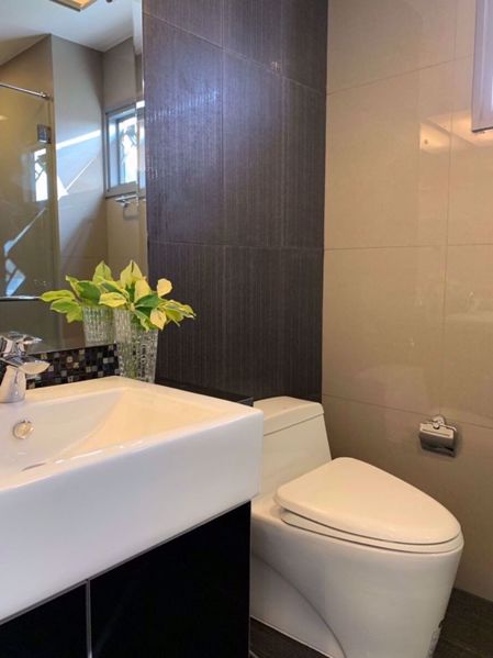 Picture of 2 bed Condo in The Crest Sukhumvit 34 Khlongtan Sub District C06113