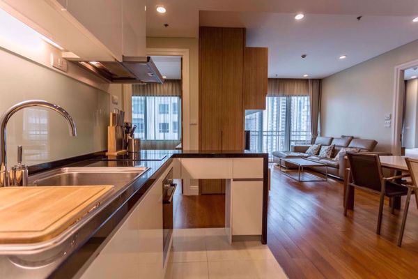 Picture of 2 bed Condo in Bright Sukhumvit 24 Khlongtan Sub District C06127