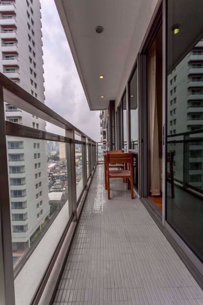 Picture of 2 bed Condo in Bright Sukhumvit 24 Khlongtan Sub District C06127