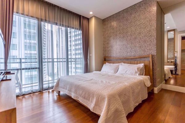 Picture of 2 bed Condo in Bright Sukhumvit 24 Khlongtan Sub District C06127