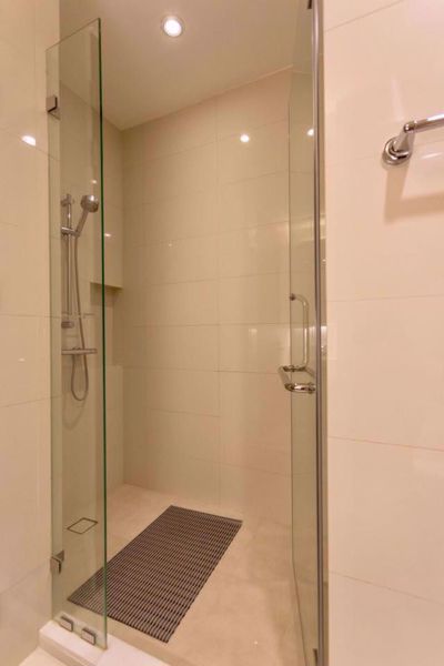 Picture of 2 bed Condo in Bright Sukhumvit 24 Khlongtan Sub District C06127