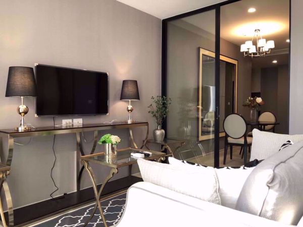 Picture of 1 bed Condo in Noble Ploenchit Lumphini Sub District C06146