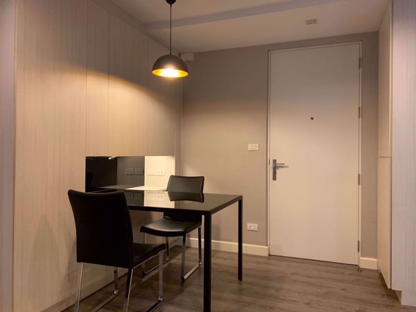 Picture of 1 bed Condo in The Room Sukhumvit 40 Phra Khanong Sub District C06220