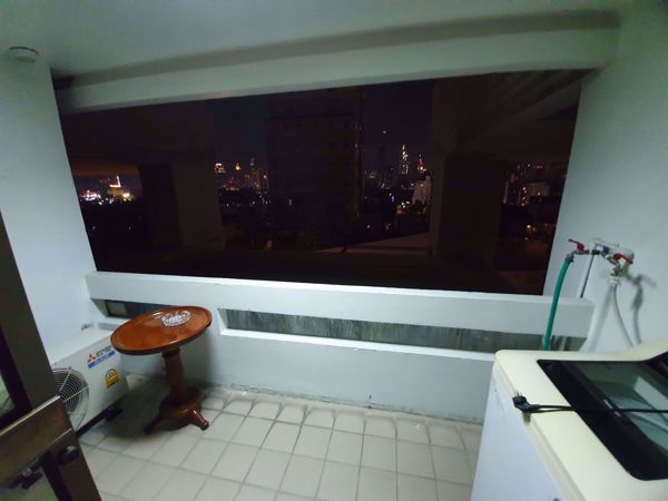 Picture of 2 bed Condo in Crystal Garden Khlongtoei Sub District C06240