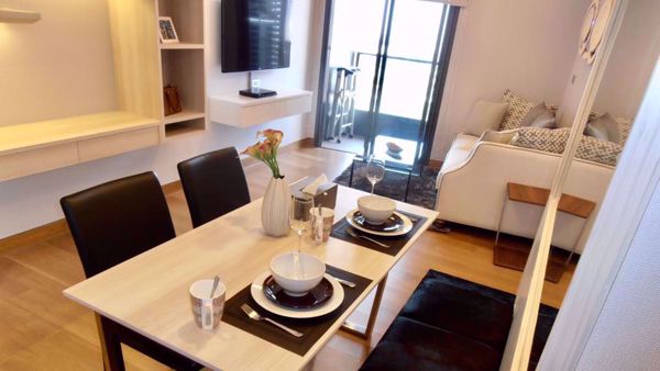 รูปภาพ 2 bed Condo in The Lumpini 24 Khlongtoei District C06250