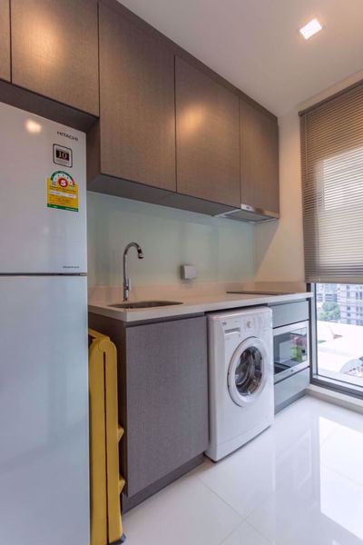 Picture of 1 bed Condo in Rhythm Sukhumvit 36-38 Phra Khanong Sub District C06330