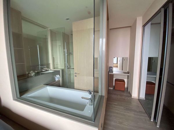 Picture of 1 bed Condo in The ESSE Asoke Khlong Toei Nuea Sub District C06368