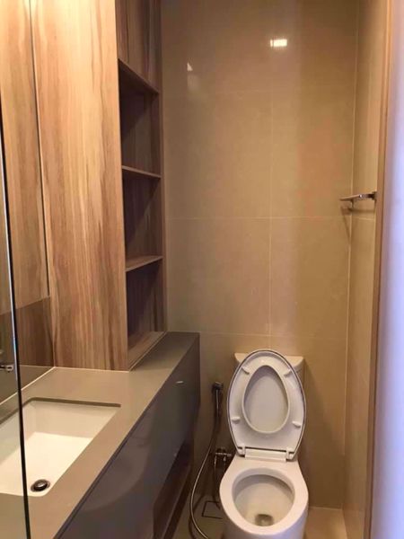 Picture of 1 bed Condo in The ESSE Asoke Khlong Toei Nuea Sub District C06392